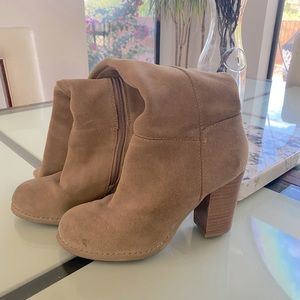 NINE West Block heel suede boots size 6
